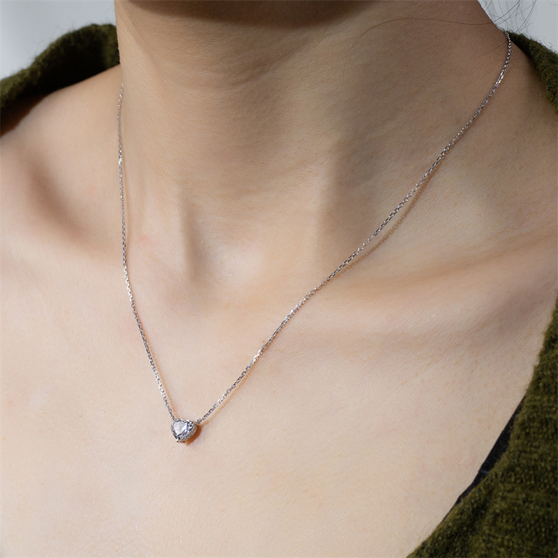 Heart Diamond Pendant Necklace — 1ct - Image 5